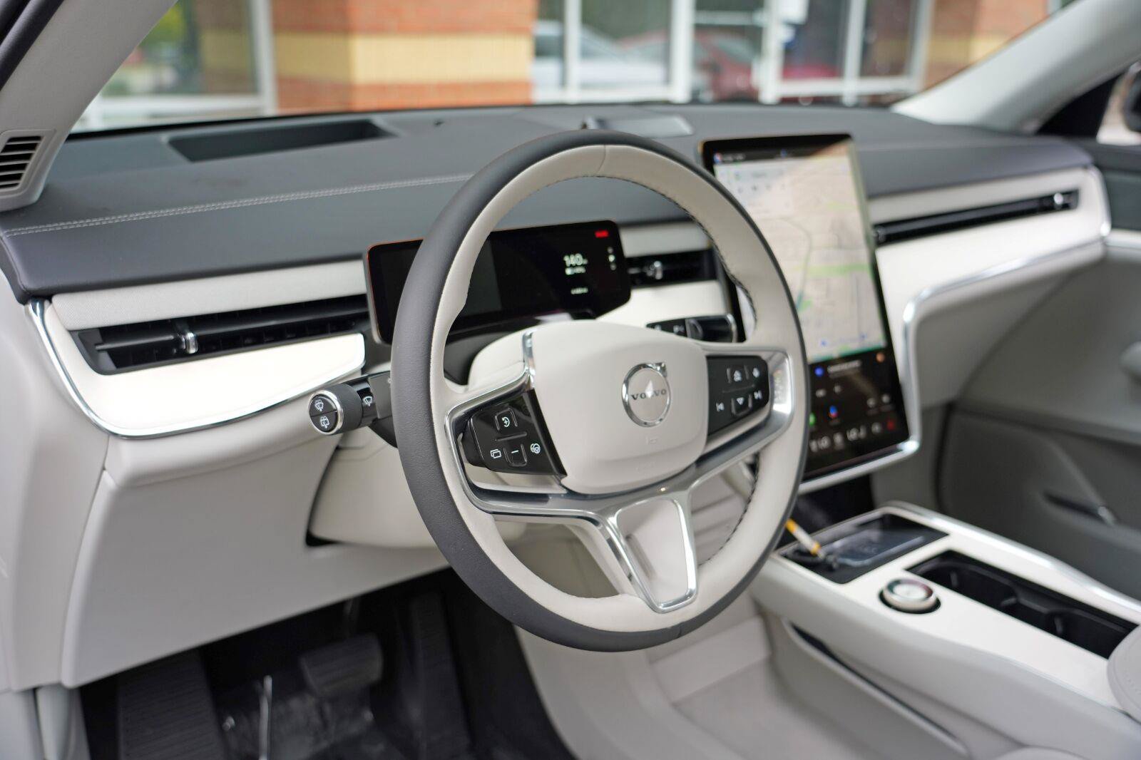 Used 2025 Volvo EX90 Ultra AWD/4WD image 14