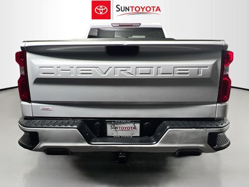 Used 2020 Chevrolet Silverado 1500 Custom w/ Custom Value Package image 5