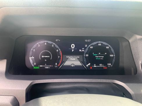 Used 2025 Toyota 4Runner Limited AWD/4WD image 31