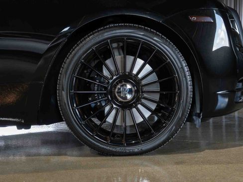 Used 2020 Rolls-Royce Wraith RWD image 13