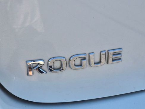 Used 2012 Nissan Rogue S w/ Special Edition Pkg FWD image 14