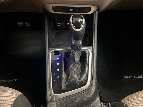 Used 2022 Hyundai Accent SE image 21