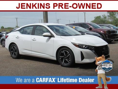 Used 2024 Nissan Sentra SV image 1