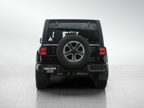Used 2023 Jeep Wrangler Unlimited Sahara w/ Cold Weather Group AWD/4WD image 5