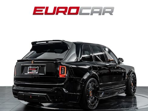 Used 2025 Rolls-Royce Cullinan Black Badge AWD/4WD image 6