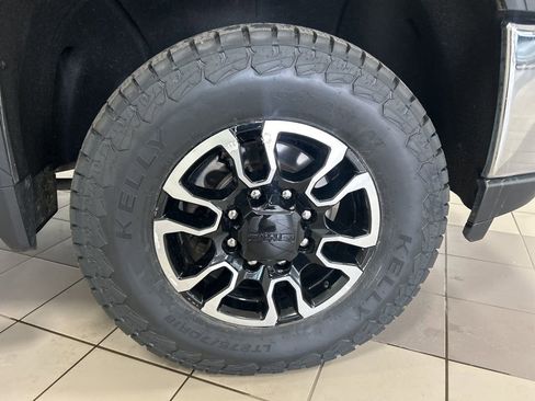 Used 2020 GMC Sierra 3500 SLE w/ SLE Value Package AWD/4WD image 10