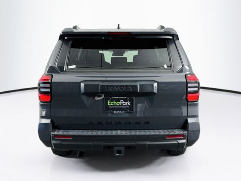 Used 2025 Toyota 4Runner SR5 AWD/4WD image 7