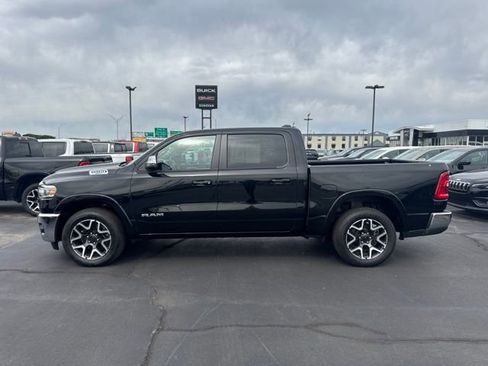 Used 2025 RAM 1500 Laramie AWD/4WD image 5