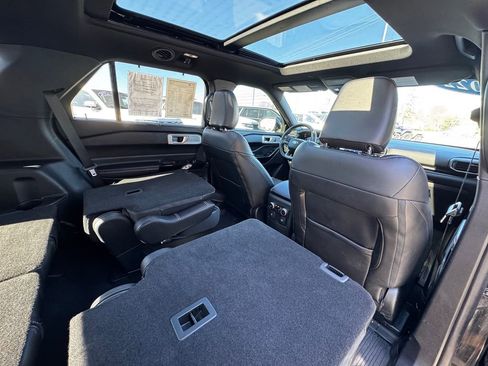 Used 2022 Ford Explorer ST w/ ST Street Pack AWD/4WD image 35