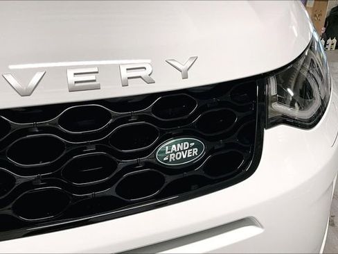 Certified 2025 Land Rover Discovery Sport S image 31