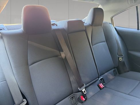 Used 2021 Toyota Corolla LE FWD image 18