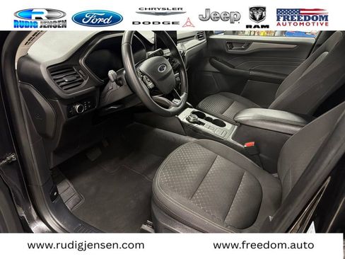 Used 2024 Ford Escape Active w/ Cold Weather Package image 9