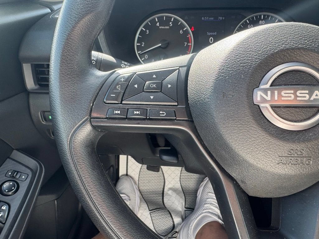 Used 2025 Nissan Sentra S FWD image 17