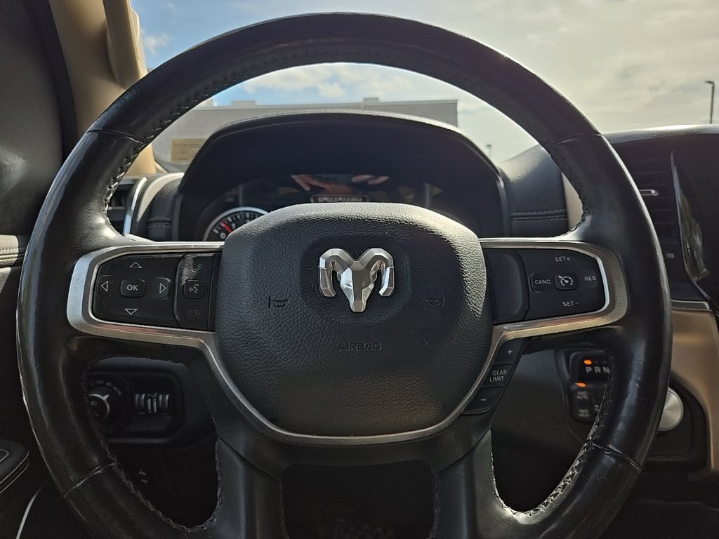 Used 2019 RAM 1500 Laramie AWD/4WD image 14