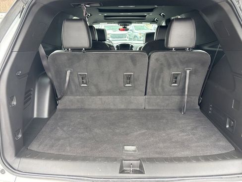 Certified 2023 Chevrolet Traverse Premier AWD/4WD image 16