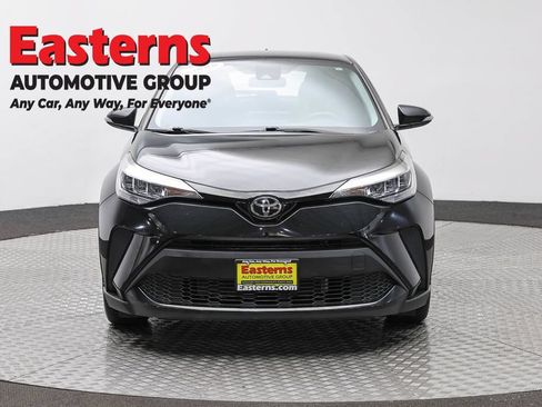 Used 2022 Toyota C-HR Limited FWD image 2