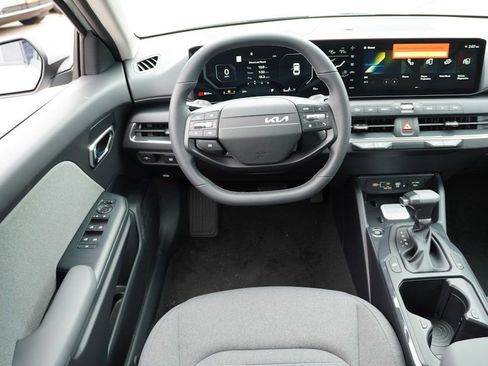 New 2025 Kia K4 EX image 12