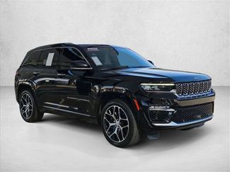 Used 2022 Jeep Grand Cherokee Summit AWD/4WD video 3