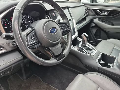 Used 2025 Subaru Outback Onyx Edition AWD/4WD image 7