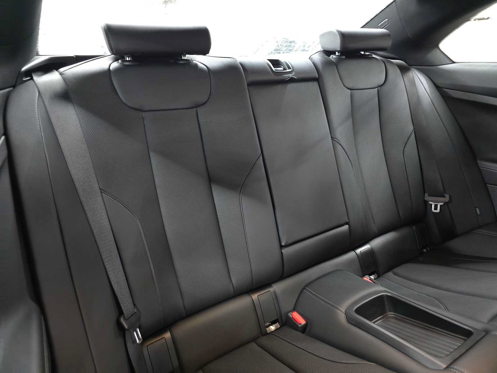 Used 2023 BMW 230i xDrive Coupe w/ Convenience Package AWD/4WD image 15