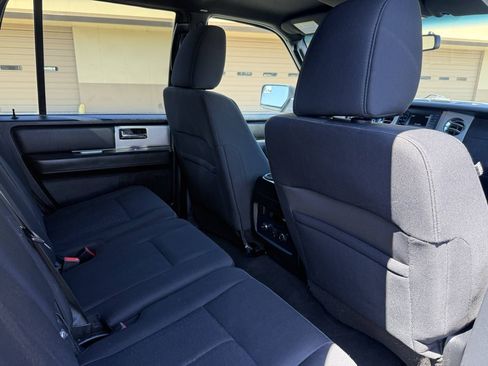 Used 2017 Ford Expedition XLT AWD/4WD image 21