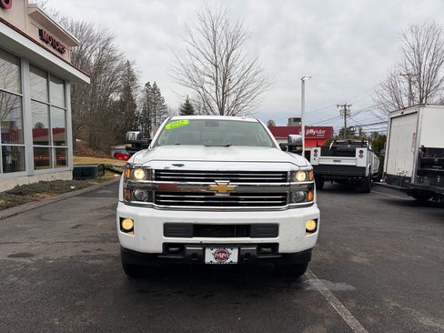 Used 2015 Chevrolet Silverado 2500 High Country image 3