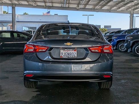 Used 2020 Chevrolet Malibu LT image 3