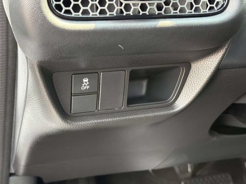 Certified 2024 Honda HR-V Sport image 19