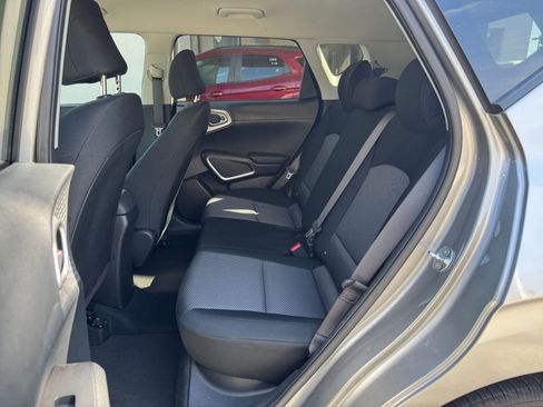 Used 2025 Kia Soul LX w/ LX Technology Package image 23