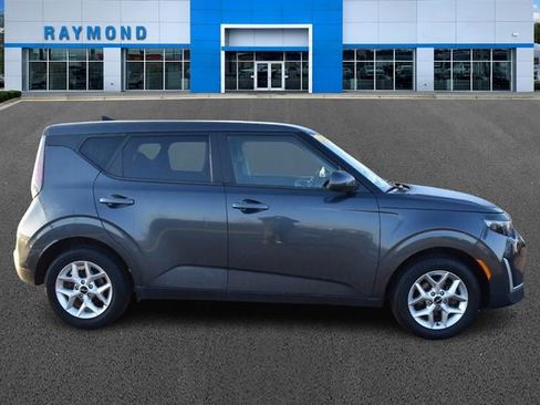 Certified 2023 Kia Soul LX w/ LX Technology Package image 2