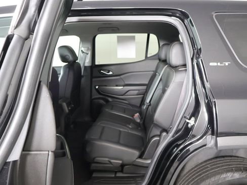 Used 2023 GMC Acadia SLT image 33