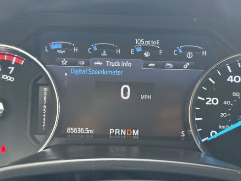 Used 2022 Ford F250 Lariat w/ Lariat Value Package AWD/4WD image 11