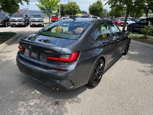 Used 2022 BMW 330i xDrive Sedan w/ M Sport Package AWD/4WD image 5