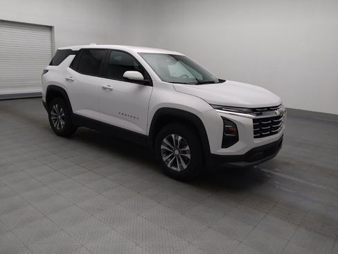Used 2025 Chevrolet Equinox LT FWD image 11