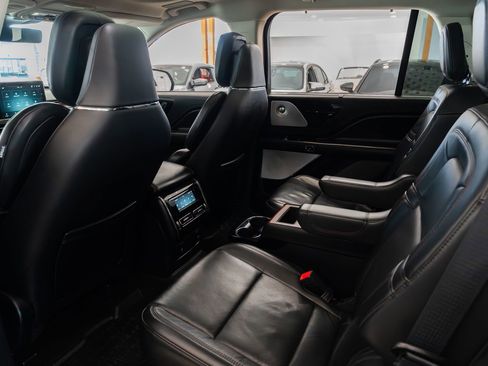 Used 2021 Lincoln Aviator Reserve w/ Equipment Group 210A image 21