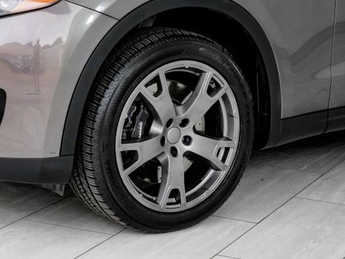 Used 2017 Maserati Levante S image 63