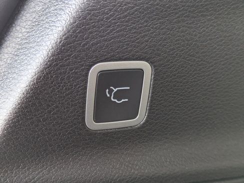 New 2026 Chrysler Pacifica Select image 28