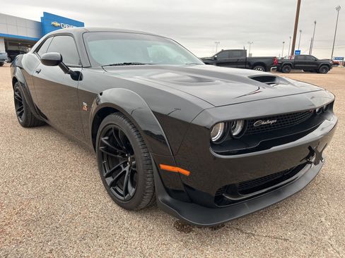 Used 2023 Dodge Challenger R/T Scat Pack image 7