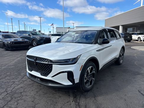 New 2026 Lincoln Nautilus Premier w/ Jet Appearance Package image 3