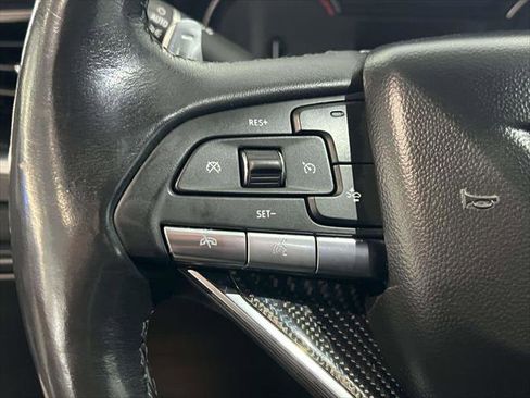 Used 2023 Cadillac XT6 Sport image 21