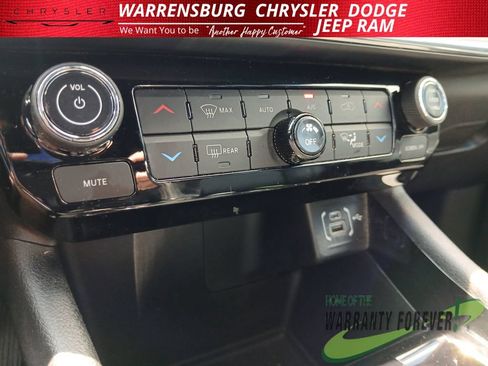 Used 2024 Jeep Compass Limited AWD/4WD image 25