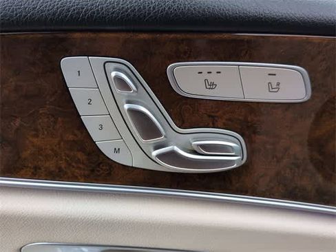 Used 2019 Mercedes-Benz E 300 image 18