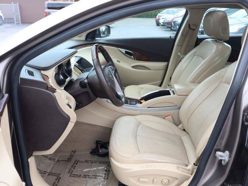 Used 2010 Buick LaCrosse CXL w/ Luxury Package AWD/4WD image 17