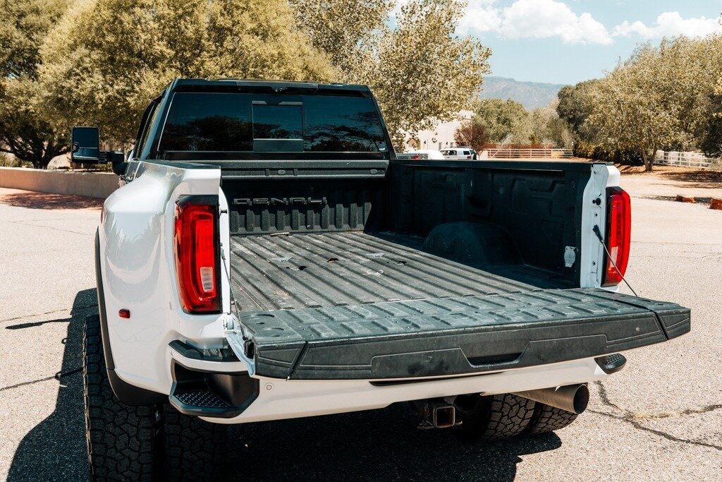 Used 2023 GMC Sierra 3500 Denali w/ Denali Ultimate Package AWD/4WD image 50