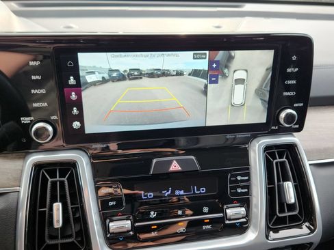 Certified 2023 Kia Sorento SX Prestige AWD/4WD image 17