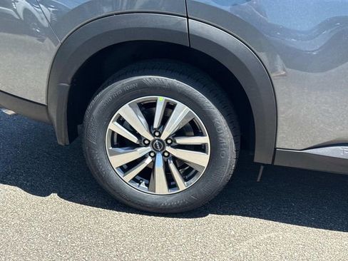 New 2026 Nissan Pathfinder SL AWD/4WD image 11