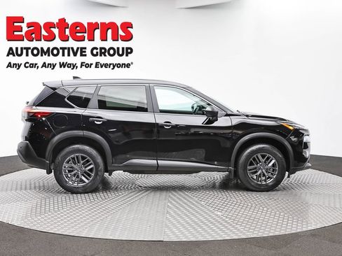 Used 2023 Nissan Rogue S AWD/4WD image 4