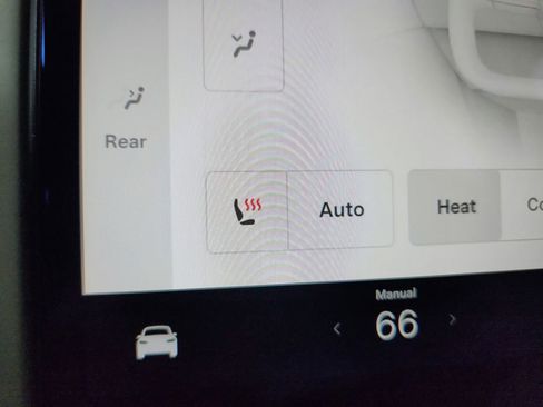 Used 2023 Tesla Model X image 33