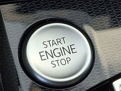 New 2025 Volkswagen Taos SEL image 22