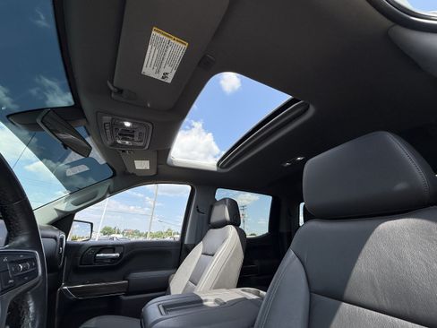 Used 2021 Chevrolet Silverado 1500 LT Trail Boss w/ Convenience Package II AWD/4WD image 15